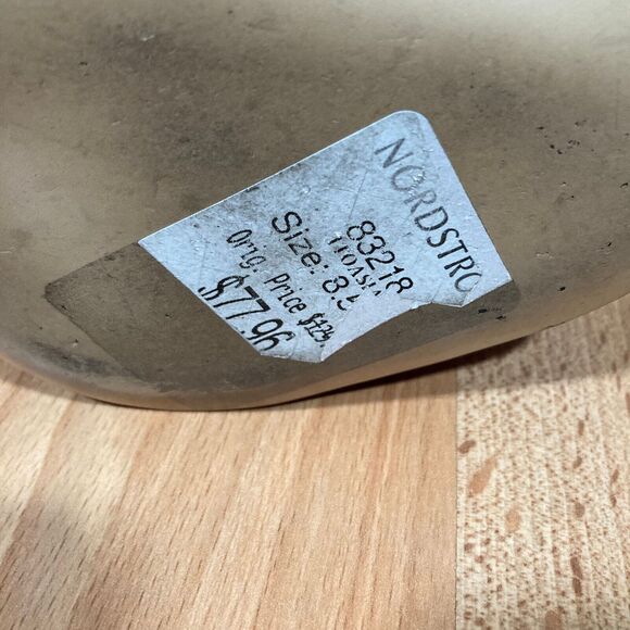 Ivanka Trump • Women's Oasia Block Heels (8.5 M) suede • adjustable ankle strap - Picture 7 of 8